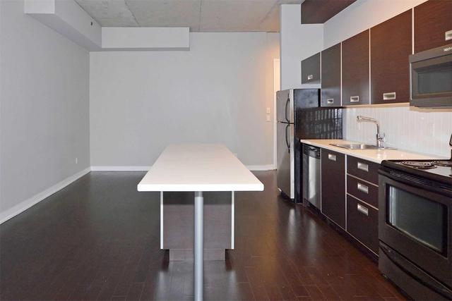 209 - 60 Bathurst St, Condo with 1 bedrooms, 1 bathrooms and 1 parking in Toronto ON | Image 7