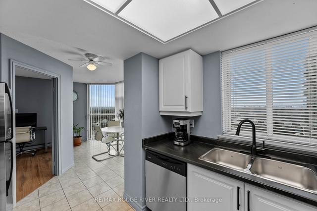 903 - 1360 Rathburn Rd E, Condo with 2 bedrooms, 2 bathrooms and 1 parking in Mississauga ON | Image 3