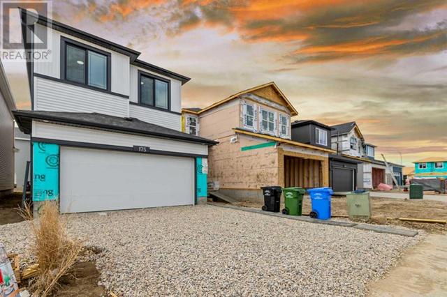 175 Hotchkiss Manor Se, House detached with 5 bedrooms, 3 bathrooms and 2 parking in Calgary AB | Image 2