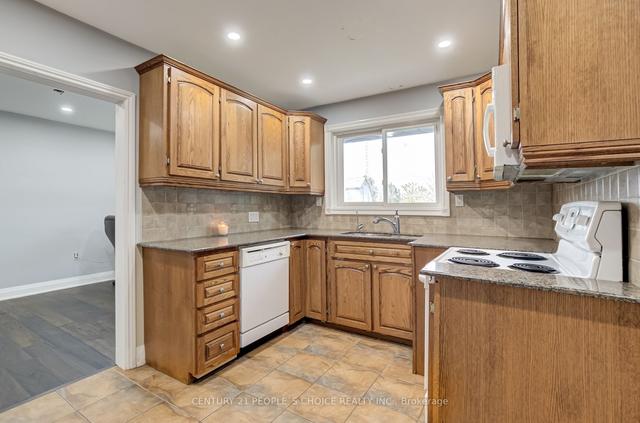 4316 Thornton Rd N, House detached with 3 bedrooms, 2 bathrooms and 8 parking in Oshawa ON | Image 2
