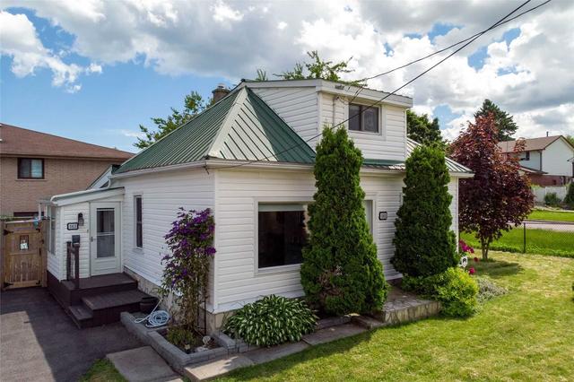 363 Annapolis Ave, House detached with 2 bedrooms, 1 bathrooms and 6 parking in Oshawa ON | Image 37