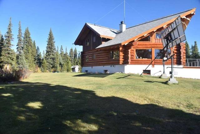 2129 Engadin Rd, House detached with 6 bedrooms, 5 bathrooms and 25 parking in Cariboo J BC | Image 17