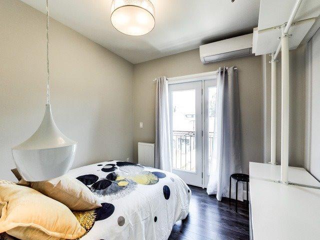 Upper - 251 Manning Ave, House semidetached with 2 bedrooms, 1 bathrooms and null parking in Toronto ON | Image 12