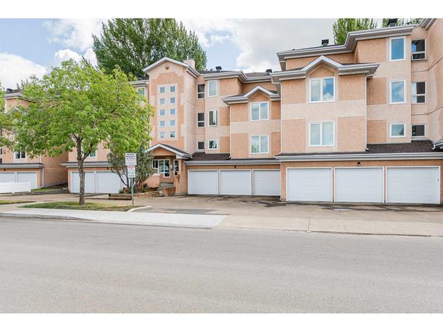 212 - 9003 106a Av Nw, Condo with 3 bedrooms, 2 bathrooms and 2 parking in Edmonton AB | Image 1