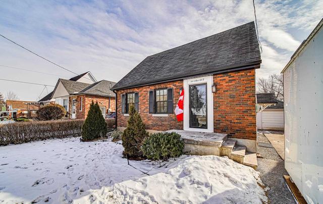 501 Athol St E, House detached with 2 bedrooms, 2 bathrooms and 5 parking in Oshawa ON | Image 14