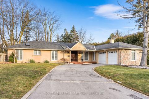 9 Sandfield Rd, House detached with 3 bedrooms, 4 bathrooms and 12 parking in Toronto ON | Card Image