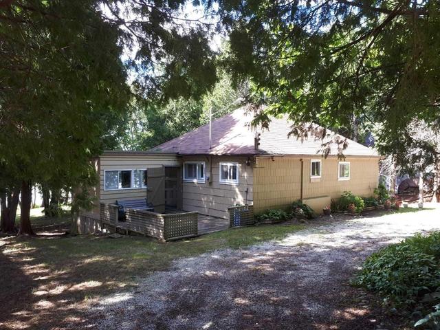 239 Eight Mile Point Rd, House detached with 1 bedrooms, 1 bathrooms and 8 parking in Oro Medonte ON | Image 4