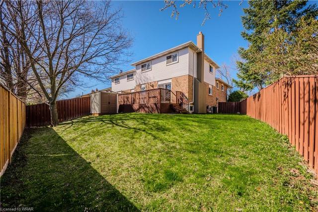 2389 Lyford Lane, House detached with 4 bedrooms, 2 bathrooms and 6 parking in Burlington ON | Image 35