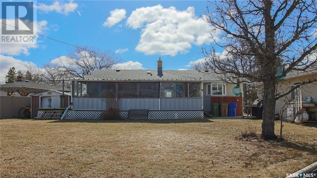 2924 3rd Avenue N, House detached with 3 bedrooms, 2 bathrooms and null parking in Regina SK | Image 42