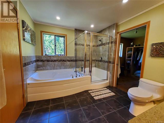 270 Cedar St, House detached with 3 bedrooms, 2 bathrooms and 4 parking in Tofino BC | Image 14