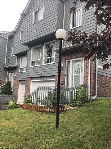 8 - 10 Baker St N, Townhouse with 2 bedrooms, 2 bathrooms and 1 parking in Wasaga Beach ON | Image 1