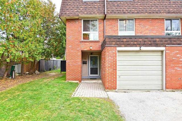 16 - 2395 Bromsgrove Rd, Townhouse with 4 bedrooms, 3 bathrooms and 2 parking in Mississauga ON | Image 23