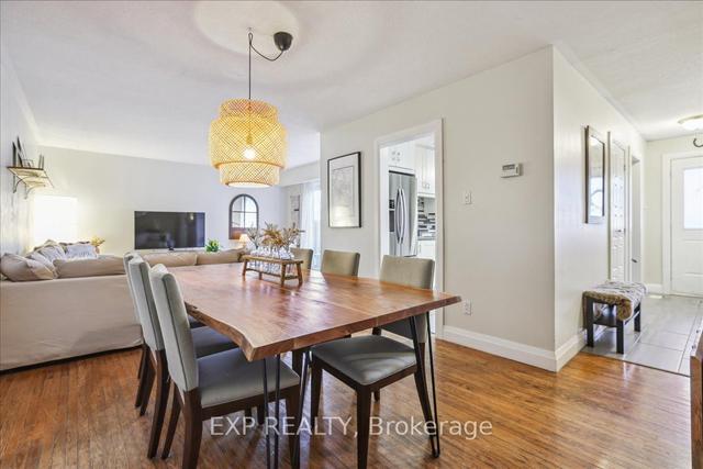 577 - 577 Timber Lane, Townhouse with 3 bedrooms, 3 bathrooms and 1 parking in Burlington ON | Image 3