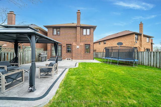 4338 Bacchus Cres, House detached with 4 bedrooms, 3 bathrooms and 3.5 parking in Mississauga ON | Image 32