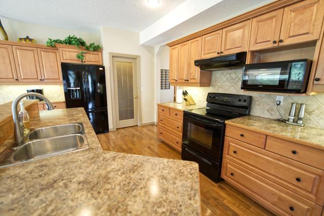 26 Park Point, House detached with 5 bedrooms, 3 bathrooms and 2 parking in Whitecourt AB | Image 4
