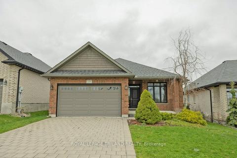 739 Longworth Rd, House detached with 3 bedrooms, 3 bathrooms and 4 parking in London ON | Card Image