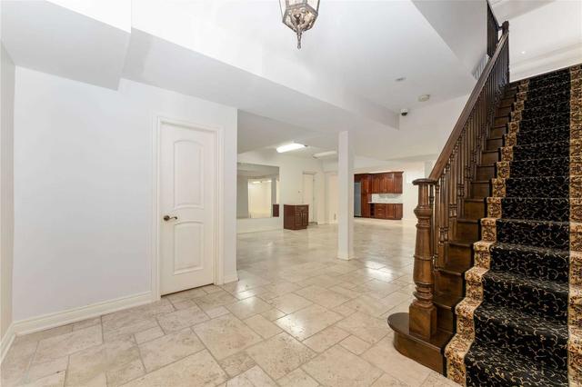 8560 Pine Valley Dr, House detached with 4 bedrooms, 4 bathrooms and 13 parking in Vaughan ON | Image 24