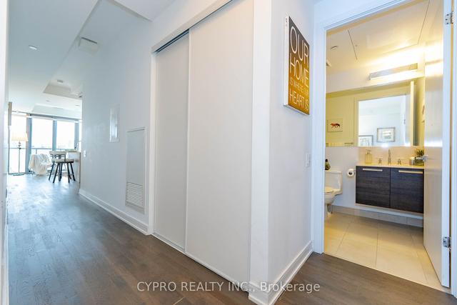 615 - 57 St Joseph St, Condo with 1 bedrooms, 1 bathrooms and 0 parking in Toronto ON | Image 23