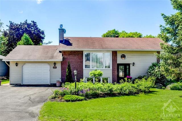 5264 Long Island Road, House detached with 4 bedrooms, 2 bathrooms and 4 parking in Ottawa ON | Card Image