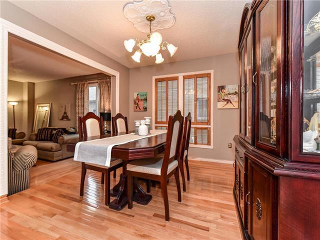 15 Carnelly Cres, House detached with 3 bedrooms, 4 bathrooms and 2 parking in Ajax ON | Image 8