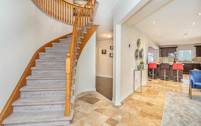 22 Muirland Cres, House detached with 4 bedrooms, 4 bathrooms and 8 parking in Brampton ON | Image 38