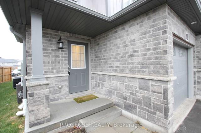 40 Netherwood Rd E, House attached with 3 bedrooms, 3 bathrooms and 2 parking in Kitchener ON | Image 4