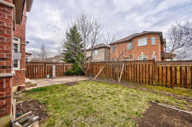 45 Saint Damian Ave, House detached with 3 bedrooms, 3 bathrooms and 3 parking in Vaughan ON | Image 17