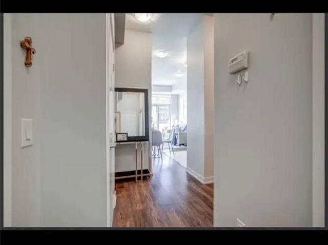 1012 - 840 Queens Plate Dr, Condo with 1 bedrooms, 2 bathrooms and 1 parking in Toronto ON | Image 3