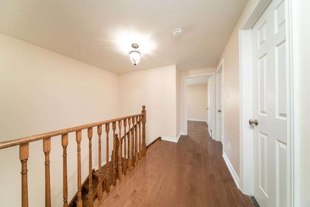 96 Wild Briar Way, Townhouse with 4 bedrooms, 3 bathrooms and 2 parking in Toronto ON | Image 9