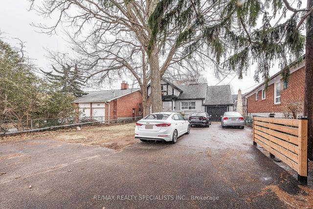 77 Whitfield Ave, House detached with 5 bedrooms, 3 bathrooms and 9 parking in Toronto ON | Image 23