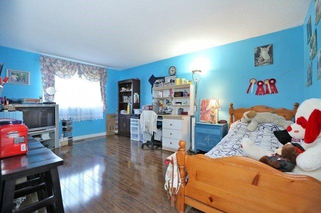 356 Karen Park Cres, House detached with 3 bedrooms, 2 bathrooms and 4 parking in Mississauga ON | Image 13