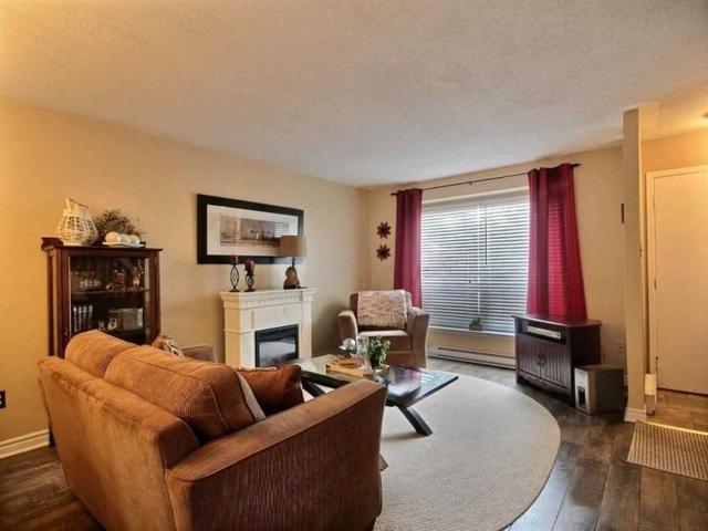 15 - 475 Sandringham Cres, Townhouse with 3 bedrooms, 2 bathrooms and 1 parking in London ON | Image 9