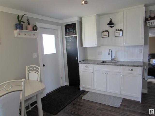 9810 101 St, House detached with 1 bedrooms, 1 bathrooms and null parking in Morinville AB | Image 8