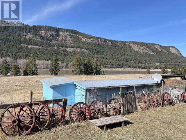 6831 Soda Creek Road, House detached with 5 bedrooms, 1 bathrooms and null parking in Cariboo D BC | Image 4