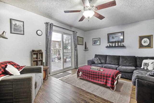 11 Deerfield Crt, House detached with 3 bedrooms, 2 bathrooms and 6 parking in Whitby ON | Image 14