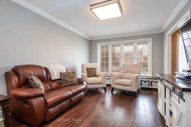 51 Hedgestone Cres, House detached with 3 bedrooms, 2 bathrooms and 4 parking in Kitchener ON | Image 40