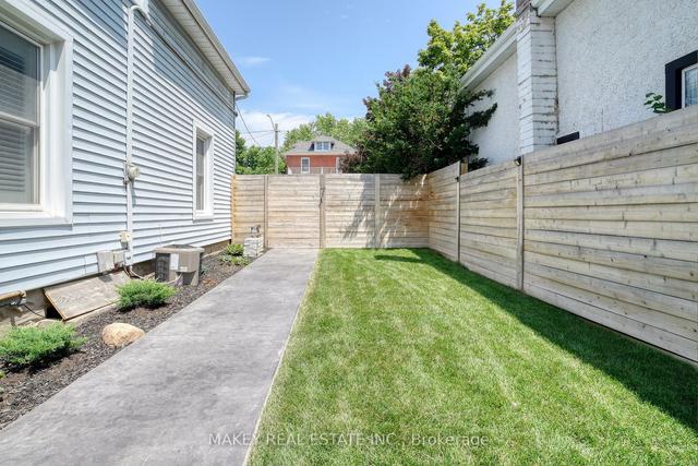 32 Chisholm St, House detached with 3 bedrooms, 2 bathrooms and 2 parking in Cambridge ON | Image 29
