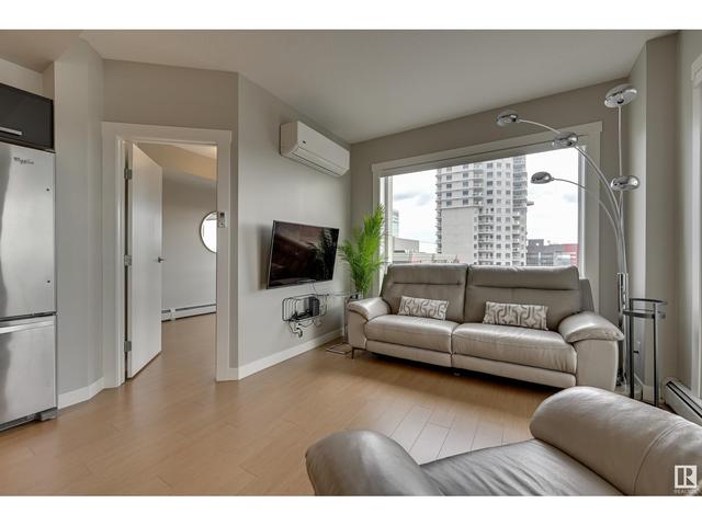 2204 - 10410 102 Av Nw, Condo with 2 bedrooms, 2 bathrooms and 1 parking in Edmonton AB | Image 6