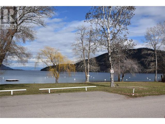 26 Lakeshore Drive, House detached with 3 bedrooms, 3 bathrooms and 8 parking in Vernon BC | Image 2