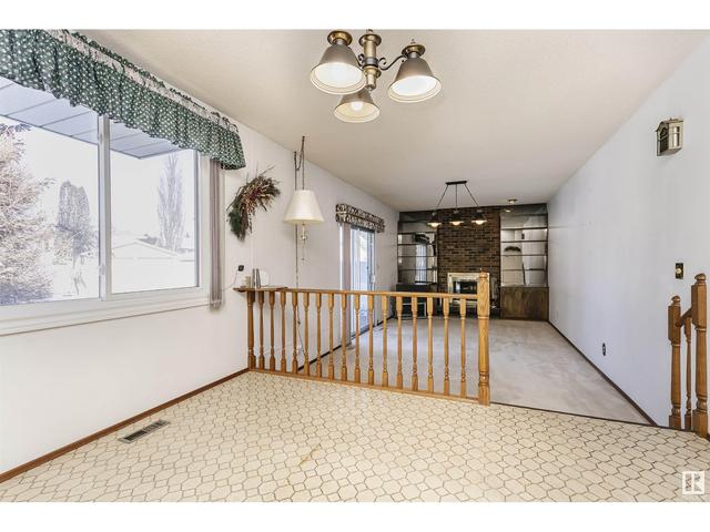 8424 145 Av Nw, House detached with 4 bedrooms, 2 bathrooms and 6 parking in Edmonton AB | Image 24