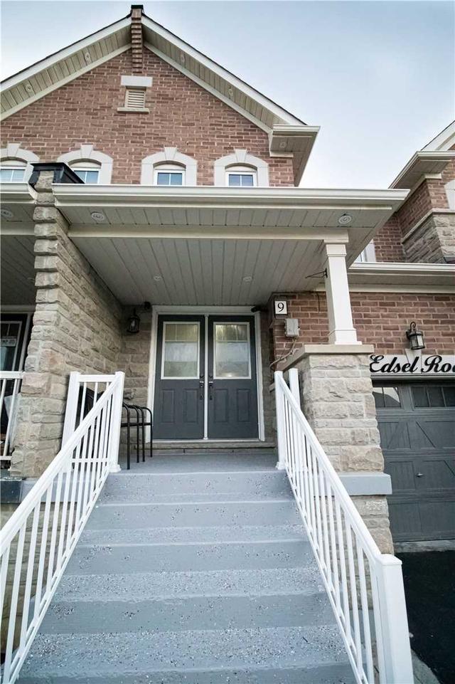 9 Edsel Rd, House attached with 3 bedrooms, 4 bathrooms and 4 parking in Brampton ON | Image 12