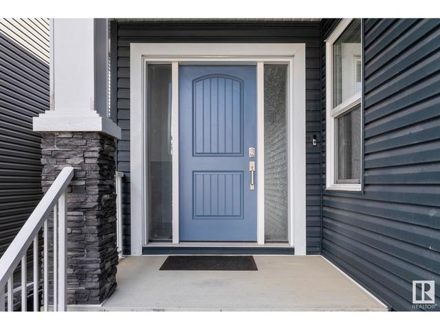 3886 Robins Cr Nw, House detached with 3 bedrooms, 2 bathrooms and 4 parking in Edmonton AB | Image 3