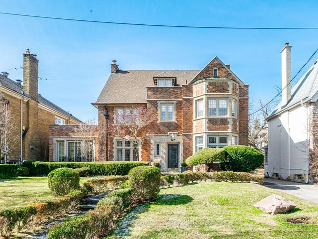 8 Gardiner Rd, House detached with 6 bedrooms, 6 bathrooms and 4 parking in Toronto ON | Image 1