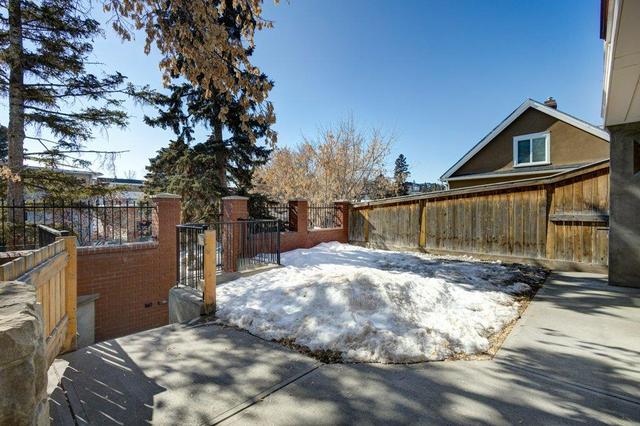 1734 27 Avenue Sw, House detached with 2 bedrooms, 2 bathrooms and 2 parking in Calgary AB | Image 28