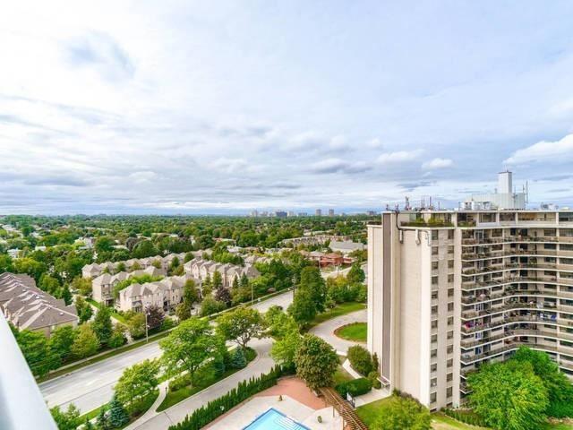 1405 - 1403 Royal York Rd, Condo with 2 bedrooms, 2 bathrooms and 1 parking in Toronto ON | Image 13