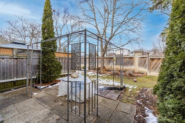 102 Heathcliffe Sq, Townhouse with 3 bedrooms, 4 bathrooms and 2 parking in Brampton ON | Image 30