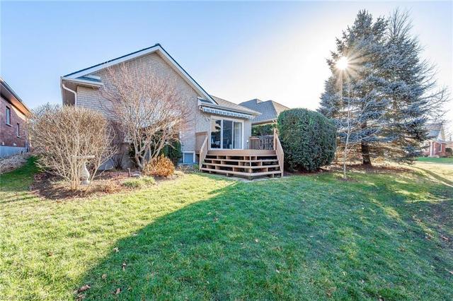 78 Parkside Drive, House detached with 3 bedrooms, 2 bathrooms and 2 parking in Guelph ON | Image 35