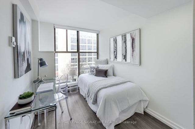 711 - 65 Scadding Ave, Condo with 2 bedrooms, 1 bathrooms and 1 parking in Toronto ON | Image 11