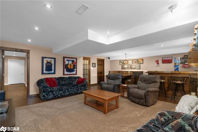 2 Campbell Court, House detached with 4 bedrooms, 2 bathrooms and 6 parking in Springwater ON | Image 16