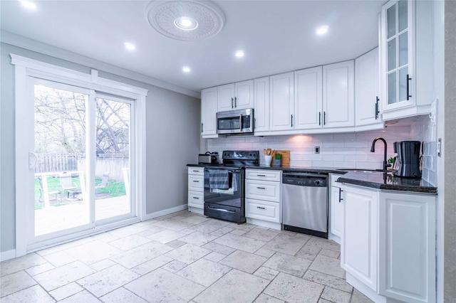 2425 Barclay Rd, House semidetached with 3 bedrooms, 2 bathrooms and 3 parking in Burlington ON | Image 30